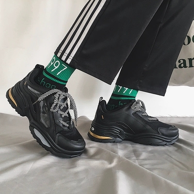 Unisex sneakers ademende casual schoenen heren wit mesh lichtgewicht flats 39 ~ 47 grote maten heren lente sneakers rood veterschoenen