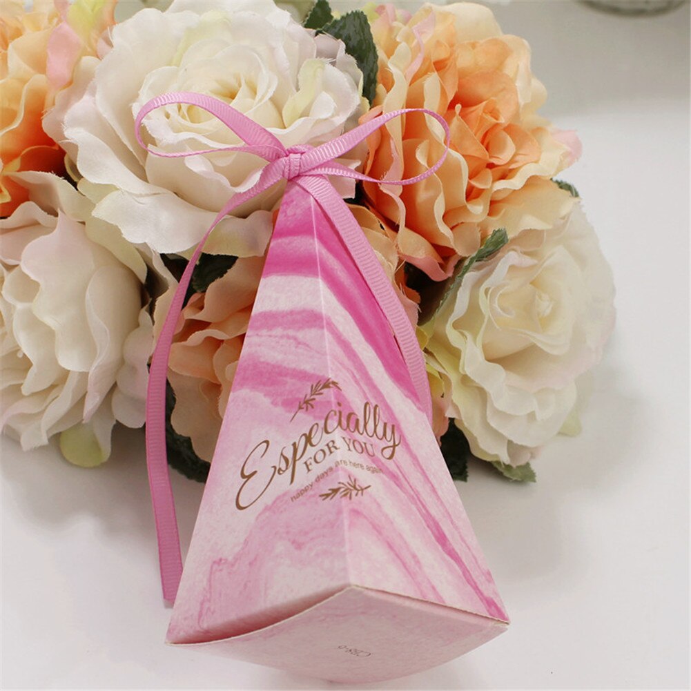 50Pcs Pyramid Shape Candy Boxes with Ribbon Wedding Birthday Party Favor NDS