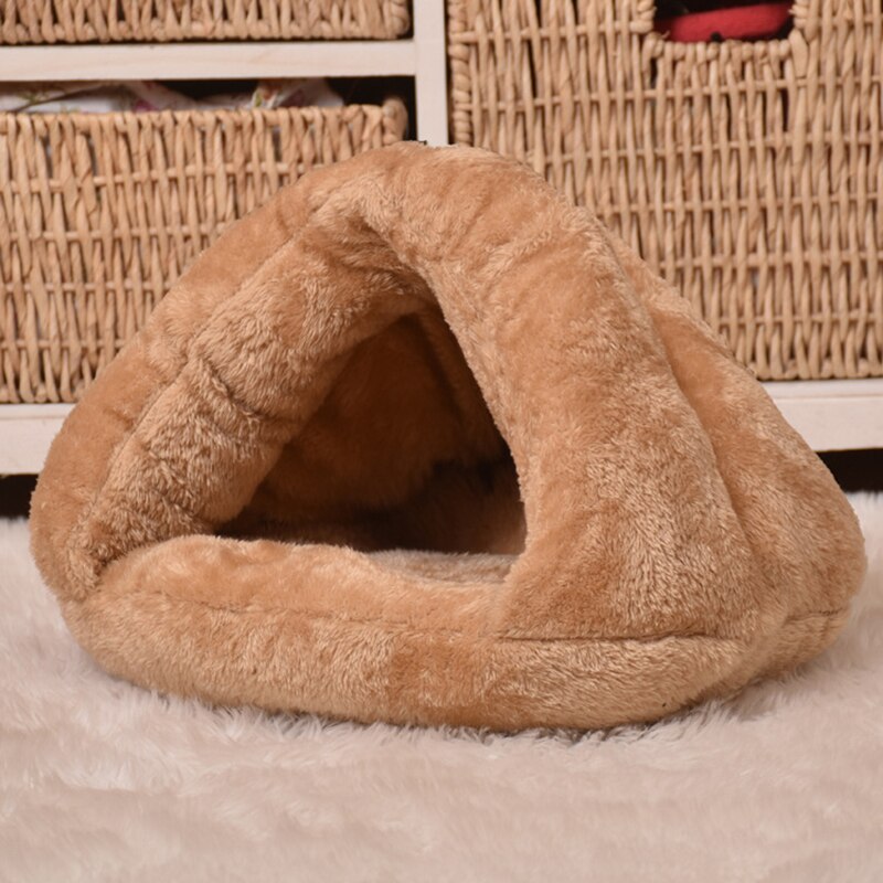 Hyggelige kæledyrssenge til katte hunde blød reden kennel seng hule hus sovepose mat pad pad telt kæledyr vinter varm dyb søvn: Khaki