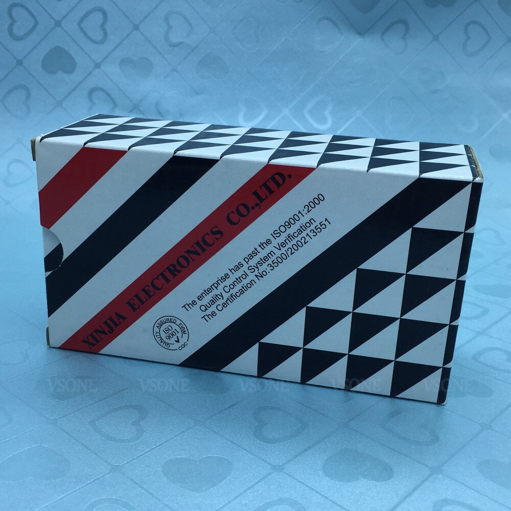 Russisch sprekende wekker lcd-scherm digitaal geel zwart en oranje