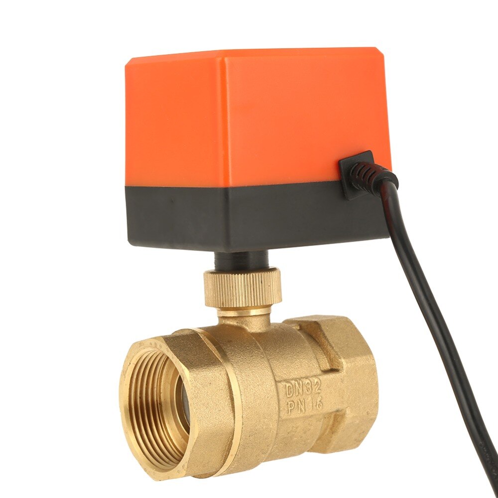 Water Controlling Valve 2-Way 3-Wire AC 220V Motorized Ball Valve 2-Point Brass Electrical Valve Controller G1-1/4 DN32