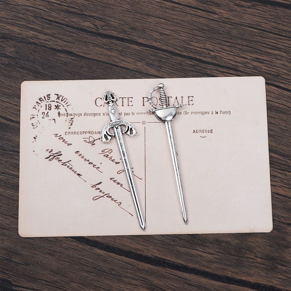 6 sztuk/zestaw antyczne miecze nóż zakładki uroki metalowe zakładki robić książek zawieszki książki klipy markery zapasy rzemieślnicze DIY tworzenia biżuterii