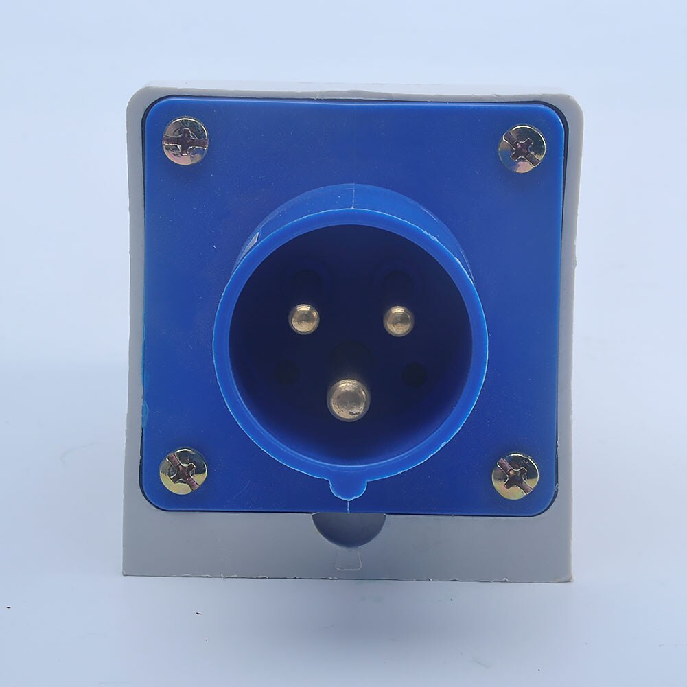3 -benet industristed-stik 240v 16a blå 240v 16 amp 3 -benet industristed-stik og -stik  ip44 2p+ e han/hun