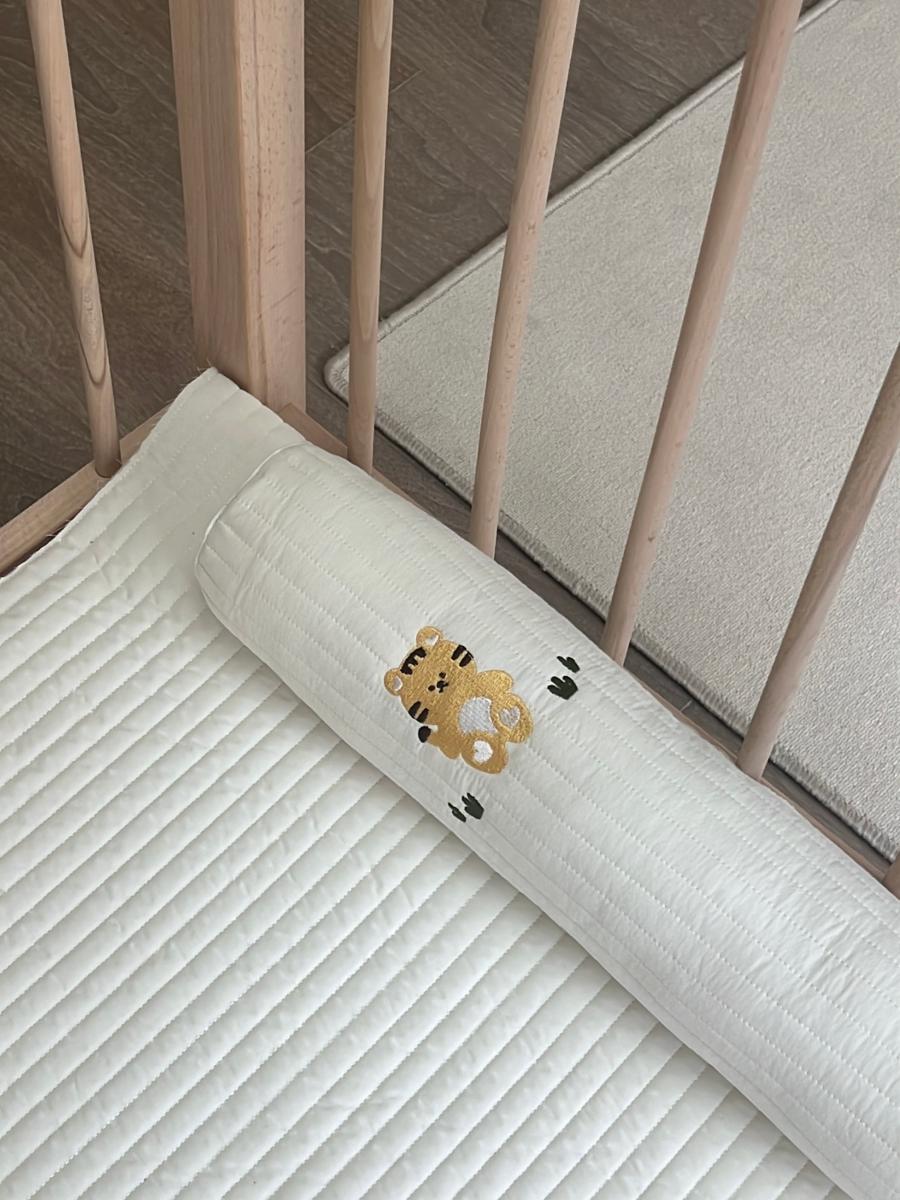 1 piece white embroidered cylindrical pillow children's pillow baby crib cushion bed surround universal for all seasons: Yellow