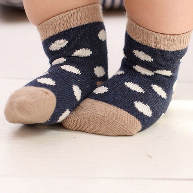 5 paare/paket Kinder Baumwolle Socken Junge, Mädchen, Baby, infant Halten Warme Streifen Dots Sport der Socken Herbst/Winter Kinder