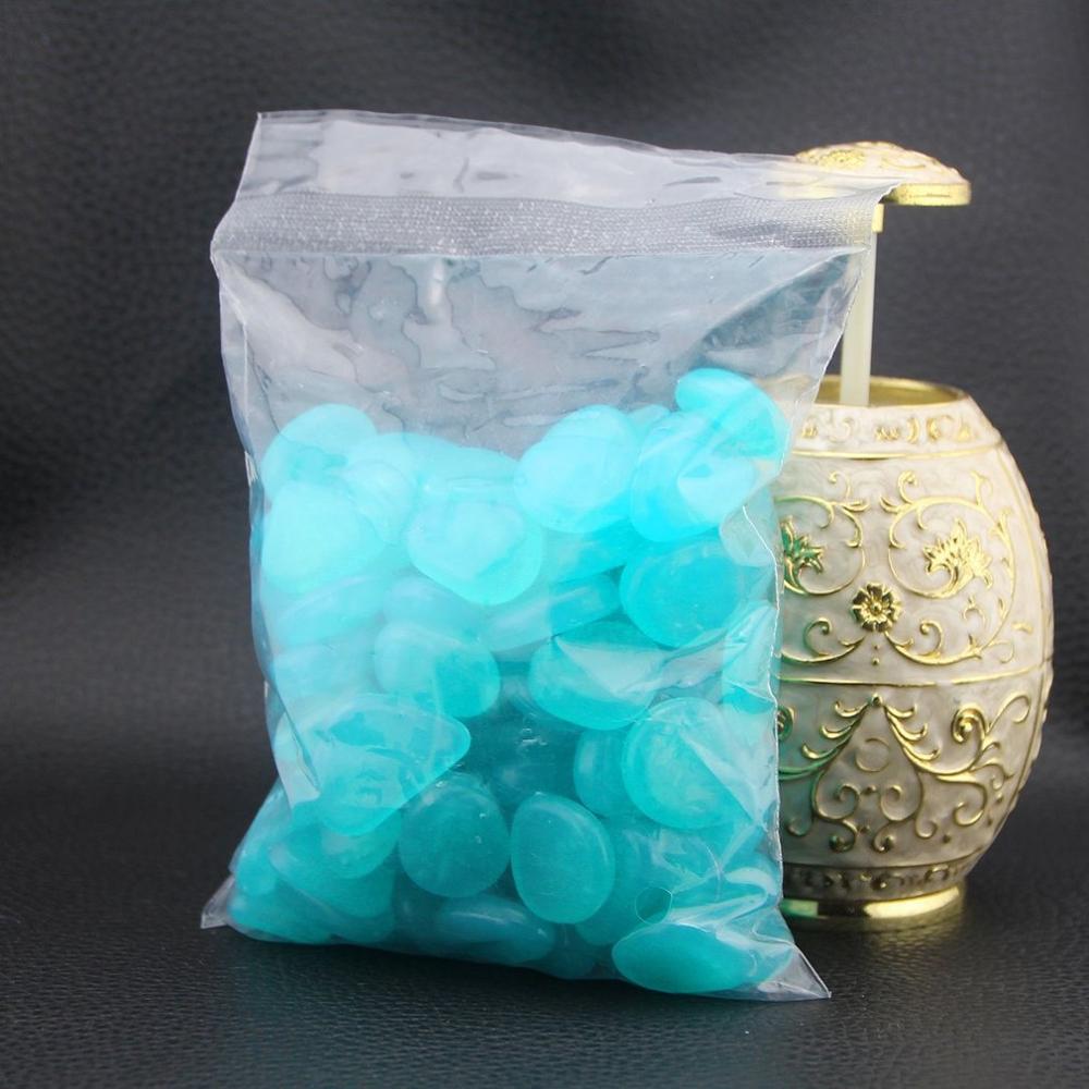 100pz Della Decorazione del Giardino Pietre Luminose incandescenza in buio Ciottoli Decorativi Serbatoio di Pesce tutto'aperto Decorazione Ghiaia Rocce Acquario di colore Della Miscela