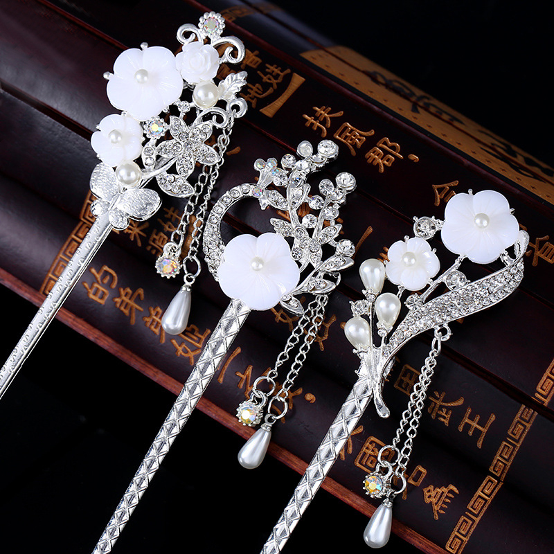 Vintage Chinese Style Hair Stick metalowe pałeczki Rhinestone kobiety Tassel kwiat perłowy spinka do włosów spinka do włosów biżuteria akcesoria