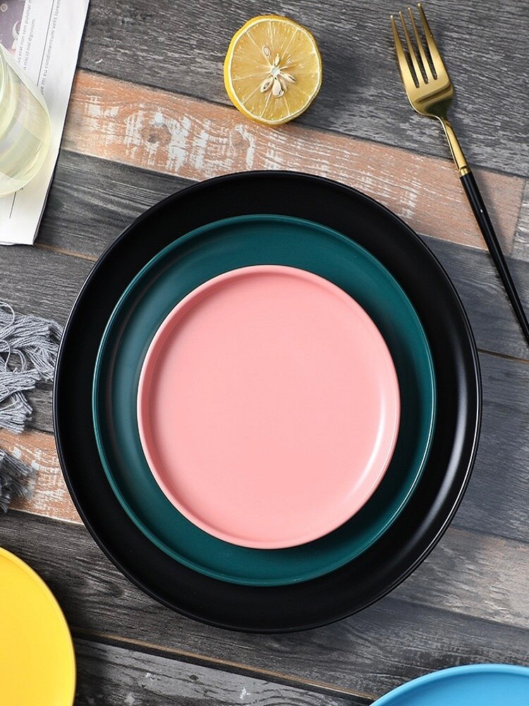 Vajilla de cocina de Color sólido, cerámica creativa Europea sencilla, bandeja para platos finos para ensalada, carne