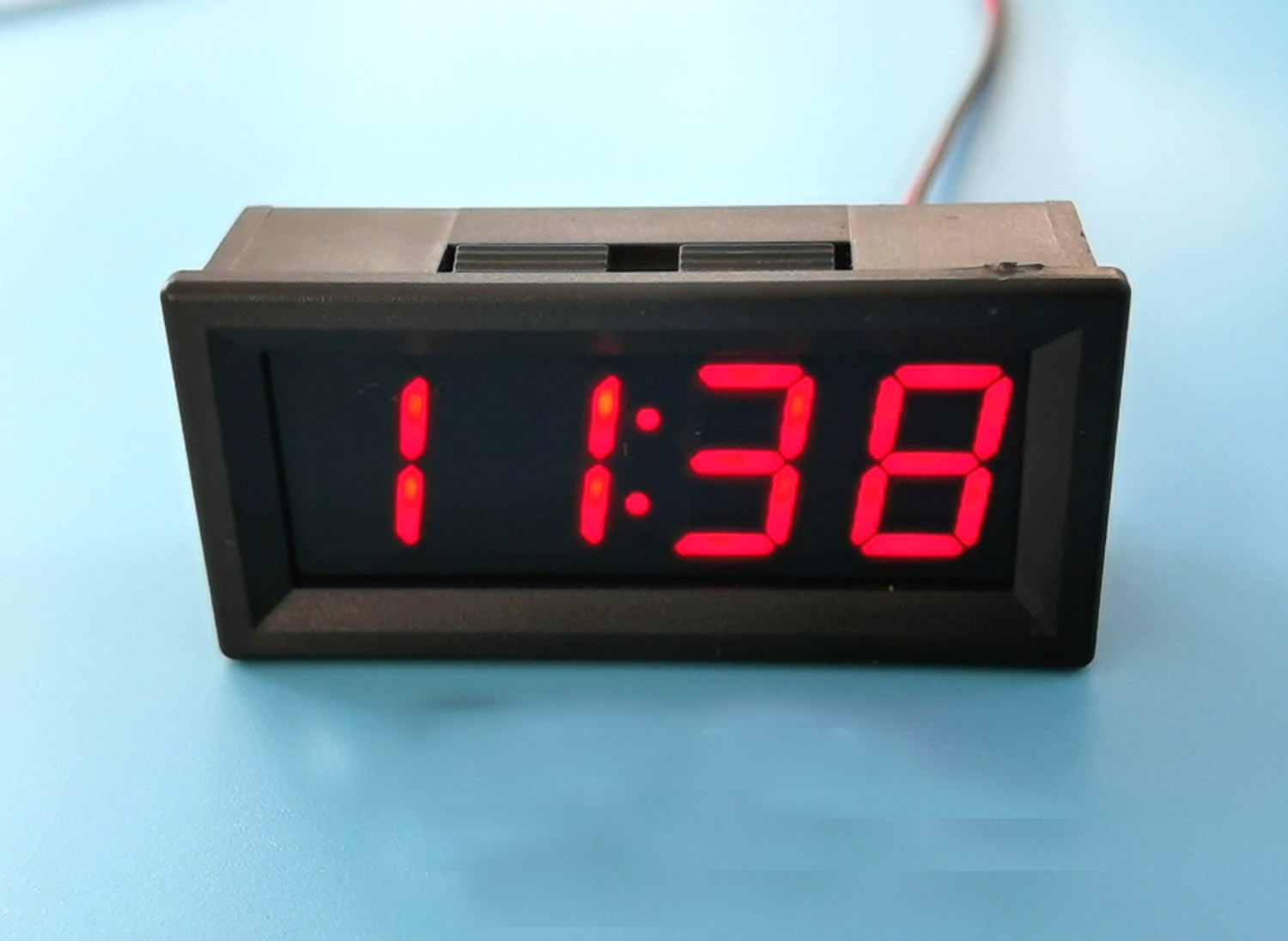 WiFi Clock 0.56 LED Digital Tube Electronic Clock Wireless Network Automatic Timing Time Display 12/24 Hours 5V 12V CAR: Brown