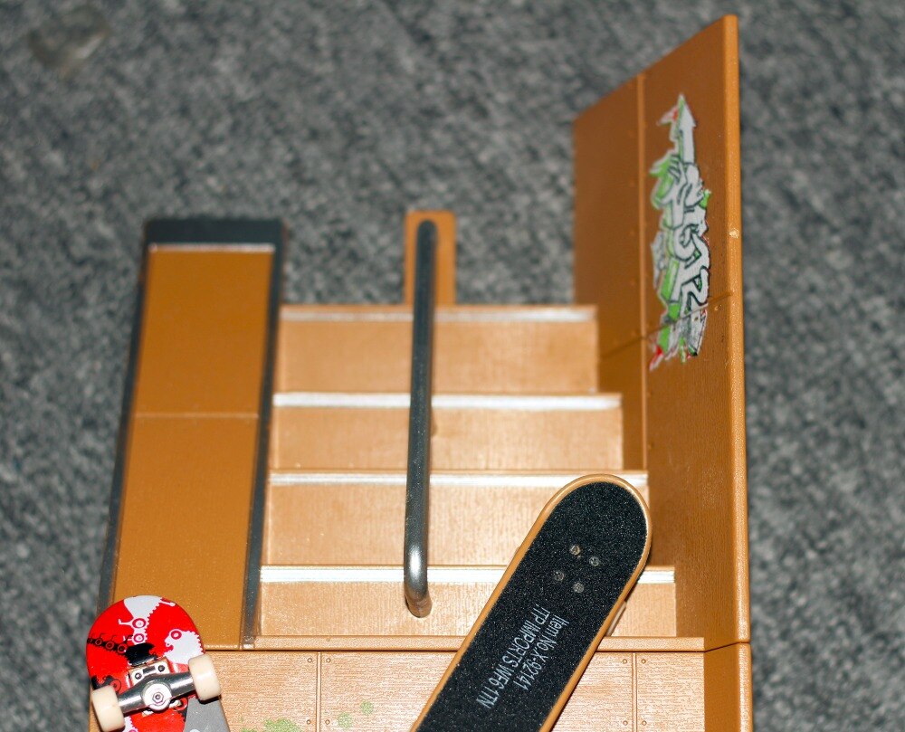 Finger Skateboard Ramp Parts - ABS Plastic - 28.5x21x11cm - for Kids & Adults