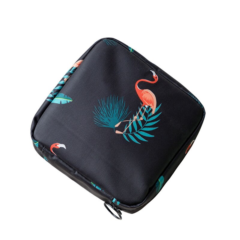 Portatile di grande capacità borsa da viaggio sacchetto di immagazzinaggio del tovagliolo sanitario di stoccaggio cosmetici di trucco del sacchetto dei monili sacchetto di immagazzinaggio del sacchetto rossetto borsa: C Black flamingo