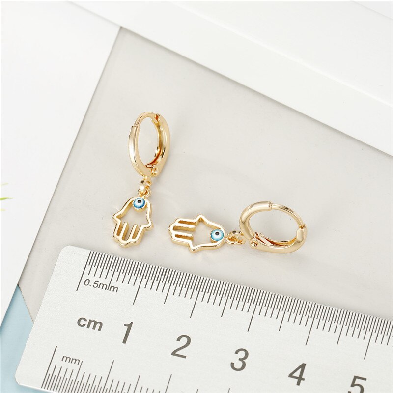 1 paar Vintage Nette Fatima Hand Kleine Hoop Ohrringe Für Frauen Chic Trendy Hohl Auge Palm Anhänger Mini Stud Ohrringe schmuck