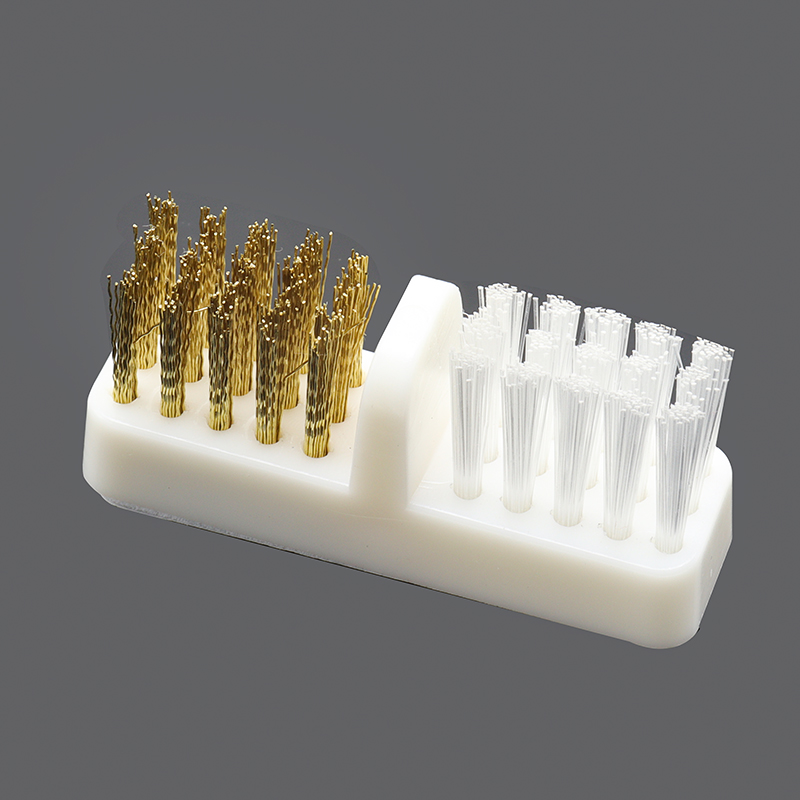 Elektrisches maniküre-set mit fräsern, reinigungsbürste und polierkopf für einfache nagelpflege