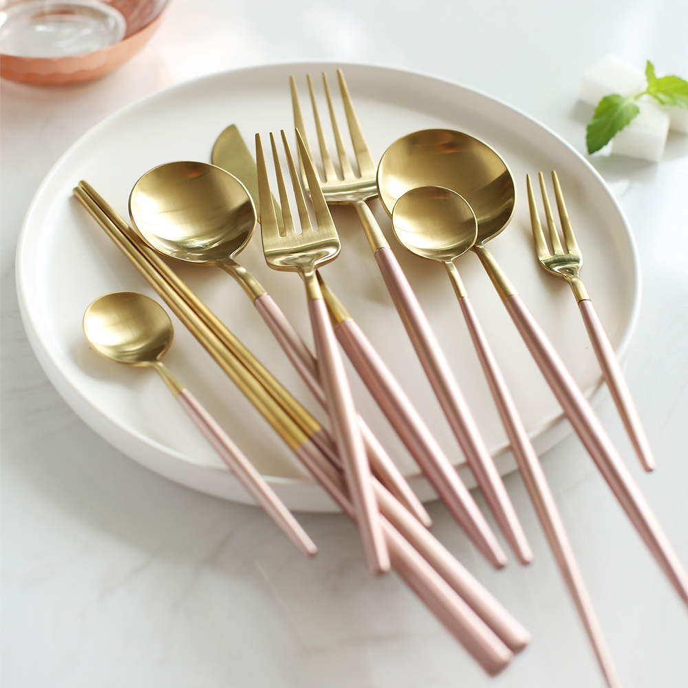 Koreaanse Koninklijke Roze Gouden Servies Bestek Set Diner Mes S poon Vork Sets 18/8 Rvs Westerse Goud Servies Set1pc