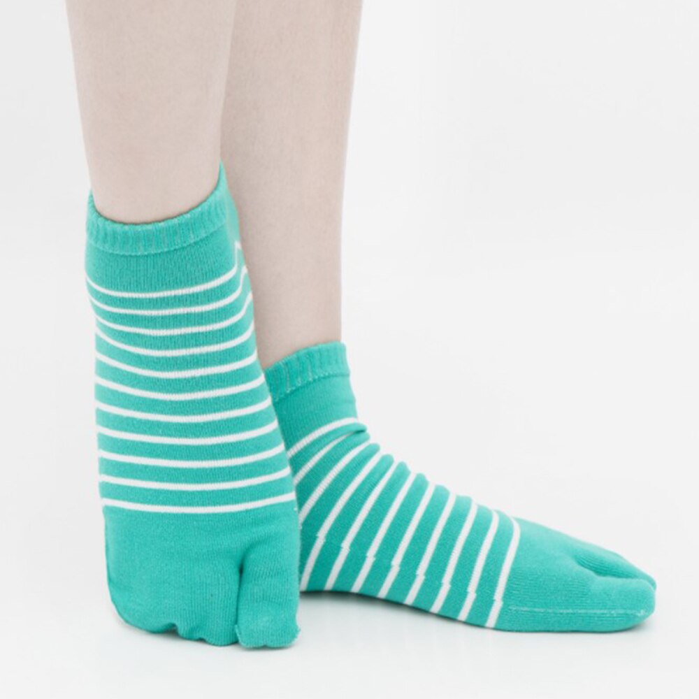 Japanese Kimono Flip Flop Sandal Split Toe Tabi Ninja Geta Socks Men Women Stripe Split 2 Toe Tabi Foot Finger Cotton Socks: Green