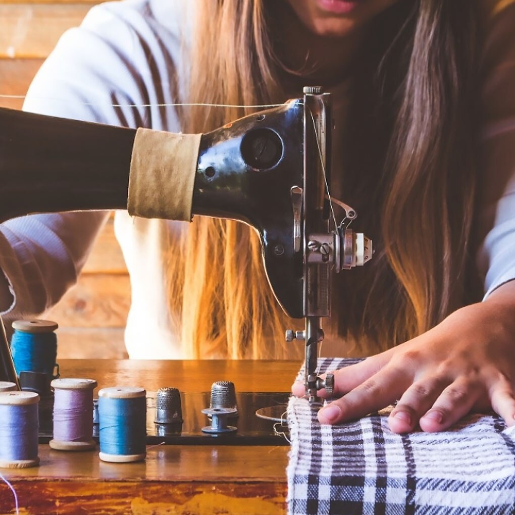 50Pcs Sewing Machine Needles Universal Regular Point Replacement for Singer Brother Sizes 65/9 75/11 80/12 90/14 100/16