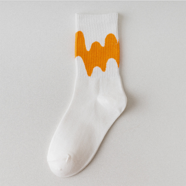 Trend Autumn and Winter Socks Female Gradient Ice Cream Wave Stripe Personality Crew Socks for Women: White