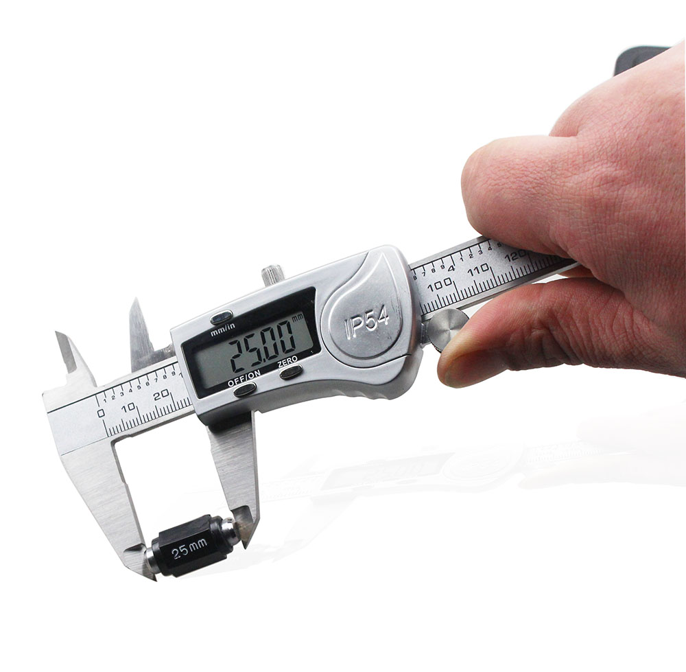 Industrial IP54 Waterproof Digital Display Stainless Steel 150mm Metric / Imperial Vernier Caliper With Depth Measurement