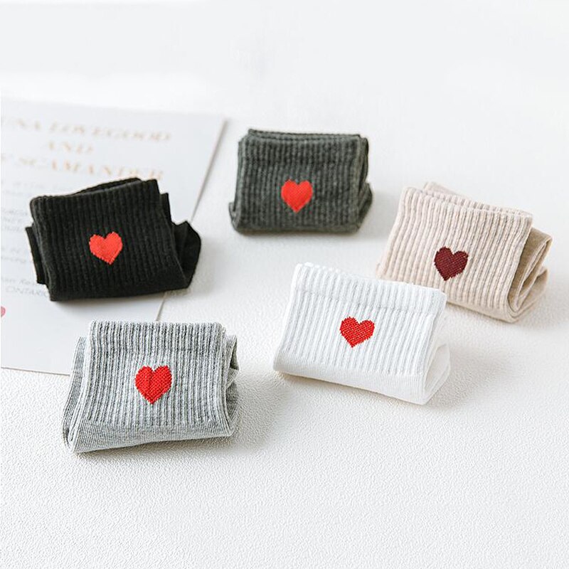 Japanese Women Socks Cotton Novelty Love Heart Pattern Cute Socks Ladies Hiphop Sports Cool Socks Harajuku Accessories