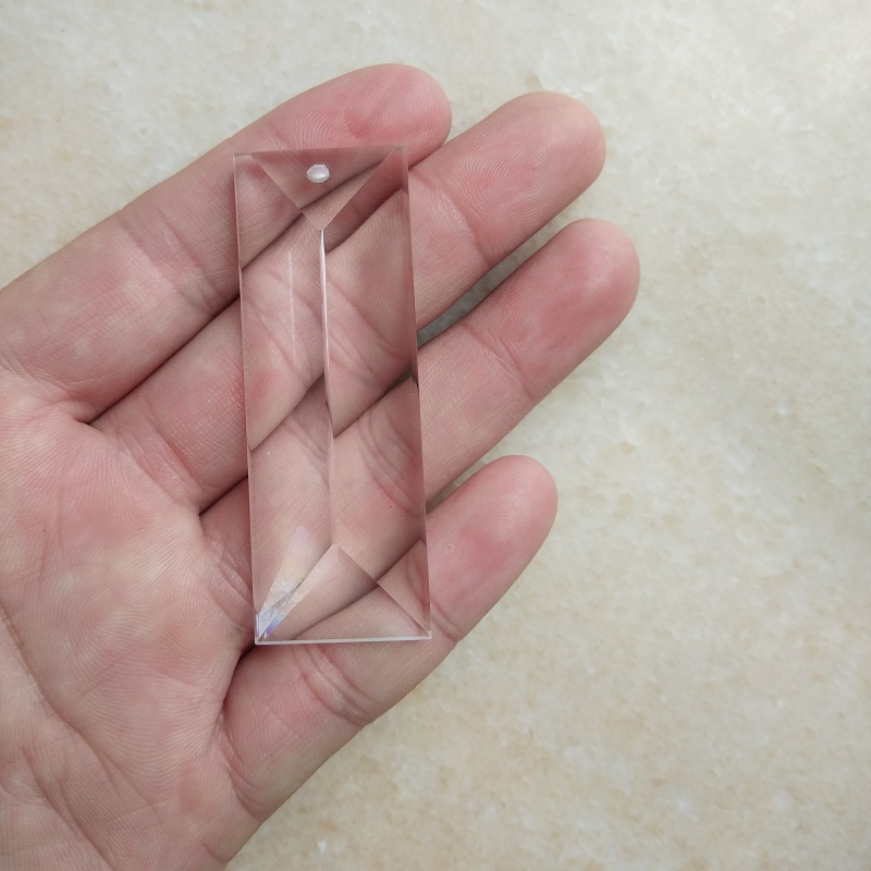 10 unids/lote 22*63MM máquina de pulir de la máquina claro de cristal de triángulo barra de vidrio lámpara de prisma de cristal en 1 agujeros Accesorios