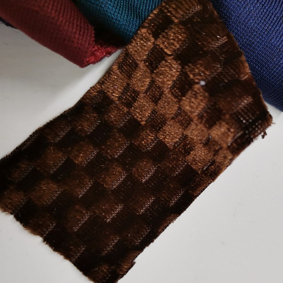 Fluwelen stof jurk reliëf prachtige stof voor overhemd kleding zacht fluweel huis textiel gordijn