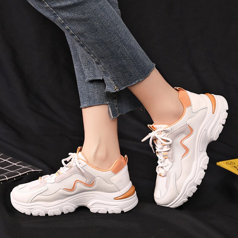 Zapatillas de deporte transpirables de suela gruesa para mujer, zapatos de papá blancos, zapatillas de plataforma coreanas de primavera, tenis para mujer