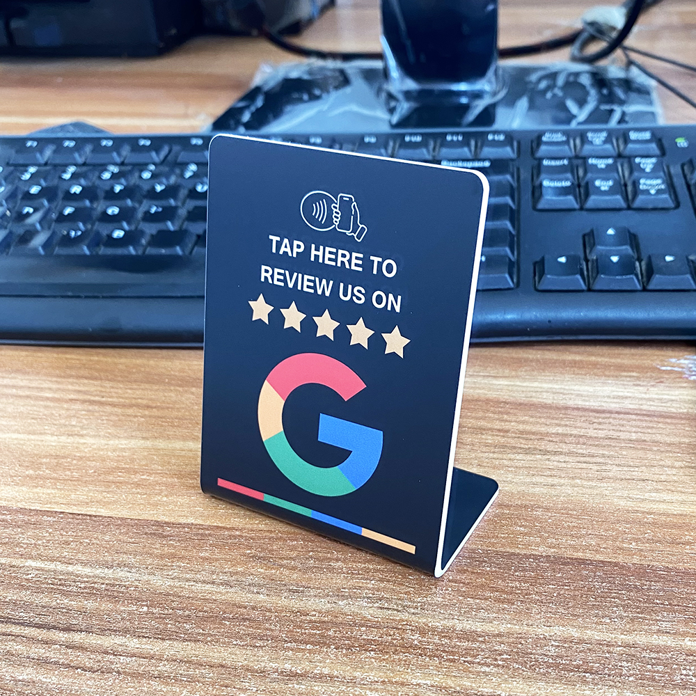 Stojak dotykowy 3 "X4" NFC Wyświetlacz Instagram Facebook Tripadvisor Trustpilot Konserwacja Google Stojak NFC Wyświetlacz stołowy NFC dla restauracji