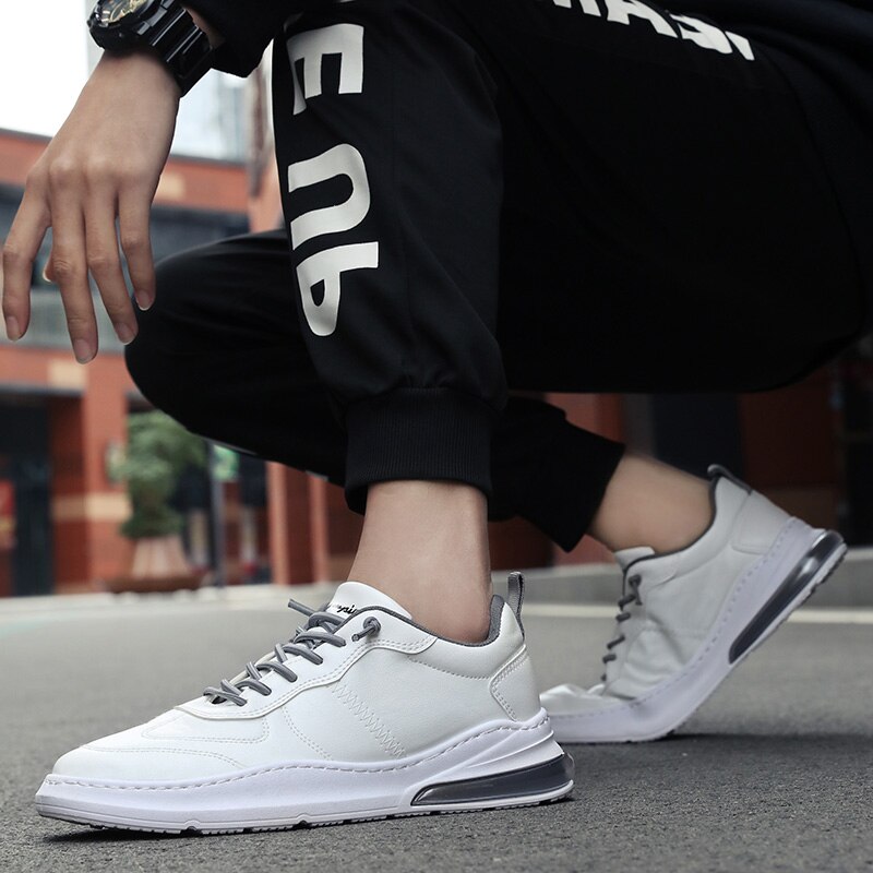 Tennis masculino tennissko for menn hvite svarte flate sko utendørs lett luftpute gå sneakerszapatos de hombre