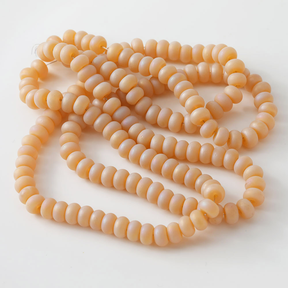 82 stk matterede flade perler skinnende glasperler til smykkefremstilling armbånd DIY perle halskæde 8mm: Rød
