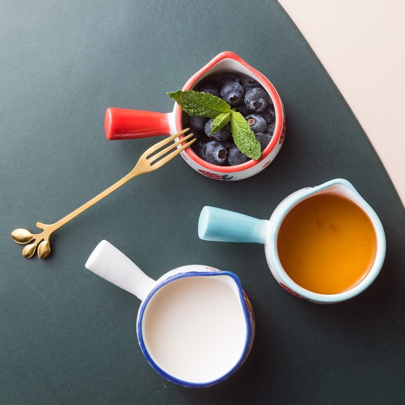Recipiente cerámico para leche 50ML, cocina antiadherente, Mini olla para leche, utensilios de cocina, Cute jarra de leche de fresa con mango, platos de inmersión para ensalada