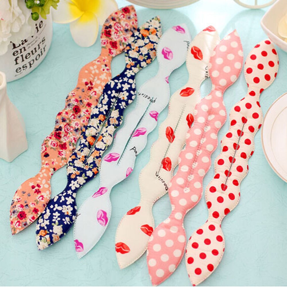 einrollen Mädchen 1PC Blumen- Punkte Lippen Stil Hase Ohren Magie Schwamm Haar Styling Brötchen Hersteller Twist Curler Werkzeug Haar-Accessoire