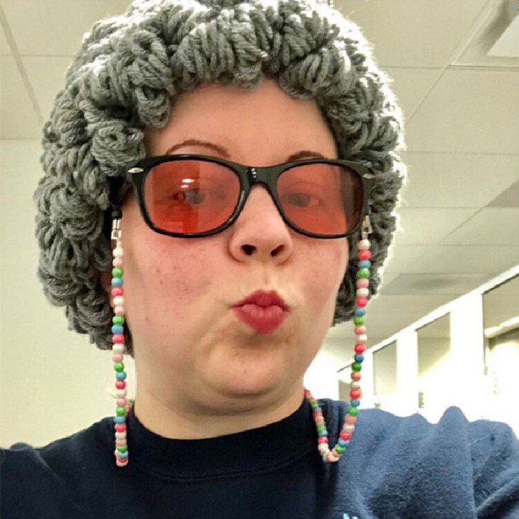 Barn & vuxna hattar söt gammal dam kvinna lockigt hår peruk mössa skullies mössor vinterstickade barn baby hattar och kepsar tillbehör