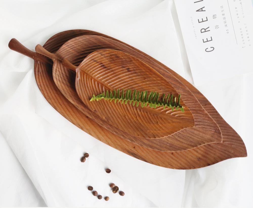 Solid wood tray black walnut whole wood fruit tray Japanese manual log carving leaf shaped wood tea tray