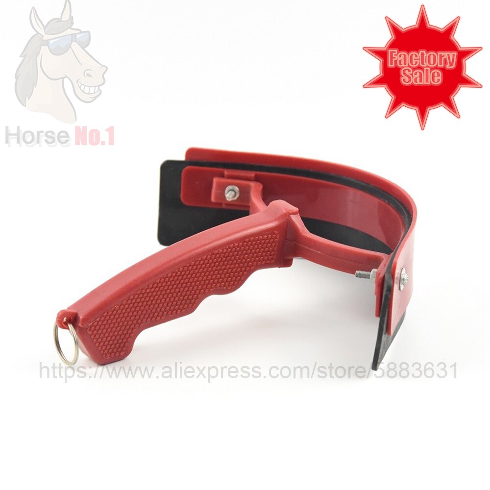100 7001 Plastic Curved Sweat Scraper (A) 19.5x22cm Horse Grooming Kits Soft Rubber Edge and Contour with Light Weight