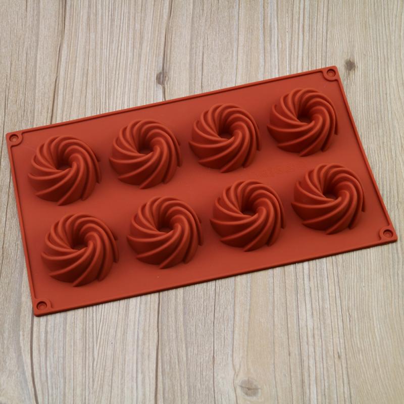 8-Holte Swirl Shape Silicone Cake Decorating Moulds Cookie Mold Pudding Ijs Bakken Pan Pastry Tool Willekeurige Kleur