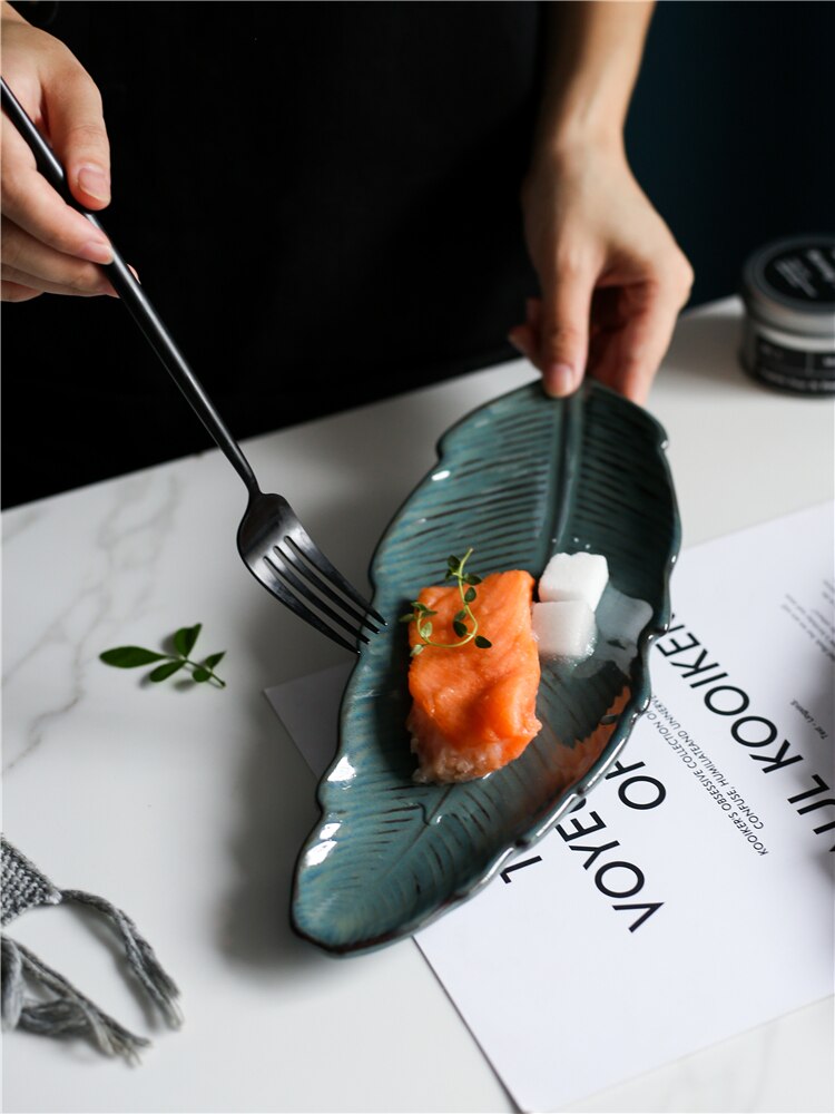Plato de hoja de Sushi, vajilla de cerámica artística para el hogar, simple, japonés, largo, con personalidad creativa