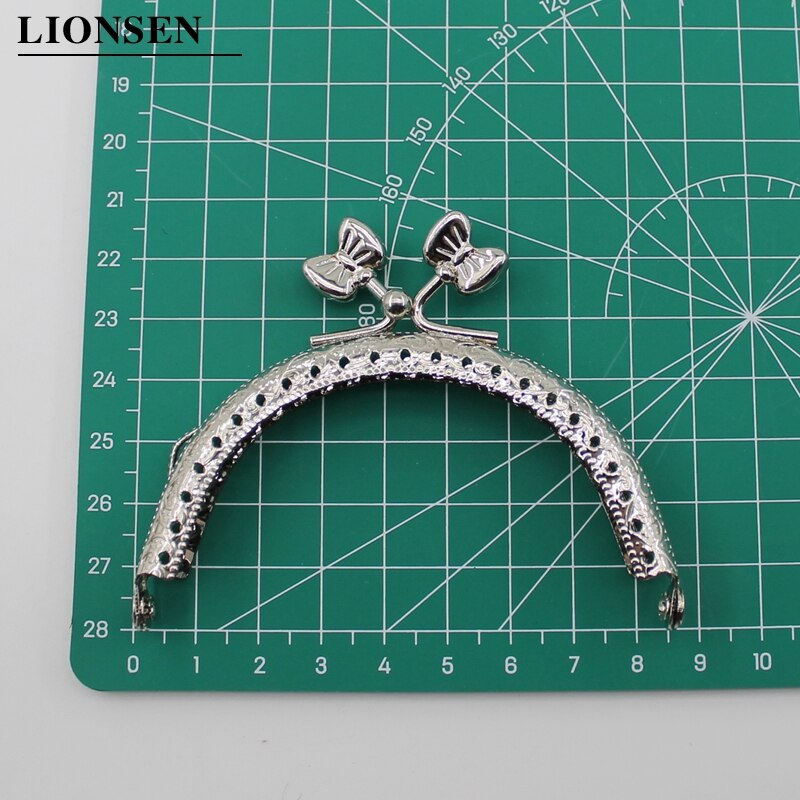 1Pcs 8.5Cm Blad Boog-Knoop Head Metal Purse Frame Antiek Brons Zilver Ronde Vierkante Kus Sluiting Handvat diy Clutch Bag Accessorie