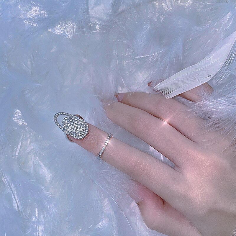 HUANZHI Neue Koreanische modisch Coole glänzend Strass Intarsien Fingerspitze Nagel Legierung ringe für Frauen Mädchen Party Zubehör