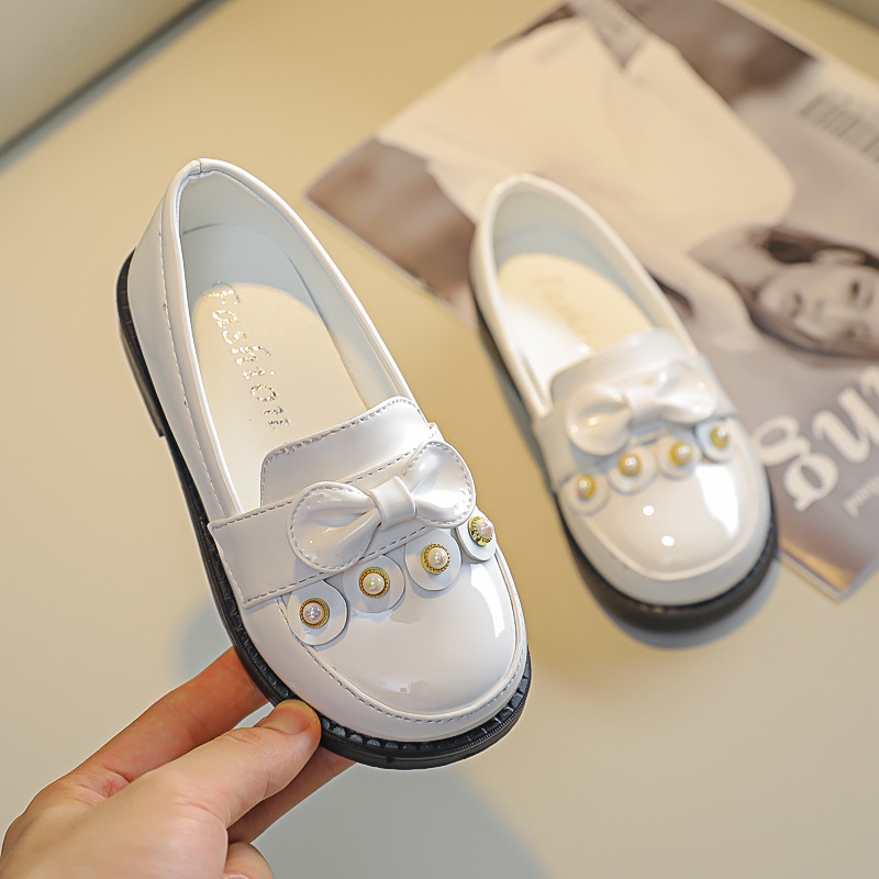 Shoes New Spring and Autumn Fashion 1-3 Years Old Girls' Leather Shoes Soft Bottom Children's Shoes Foreign