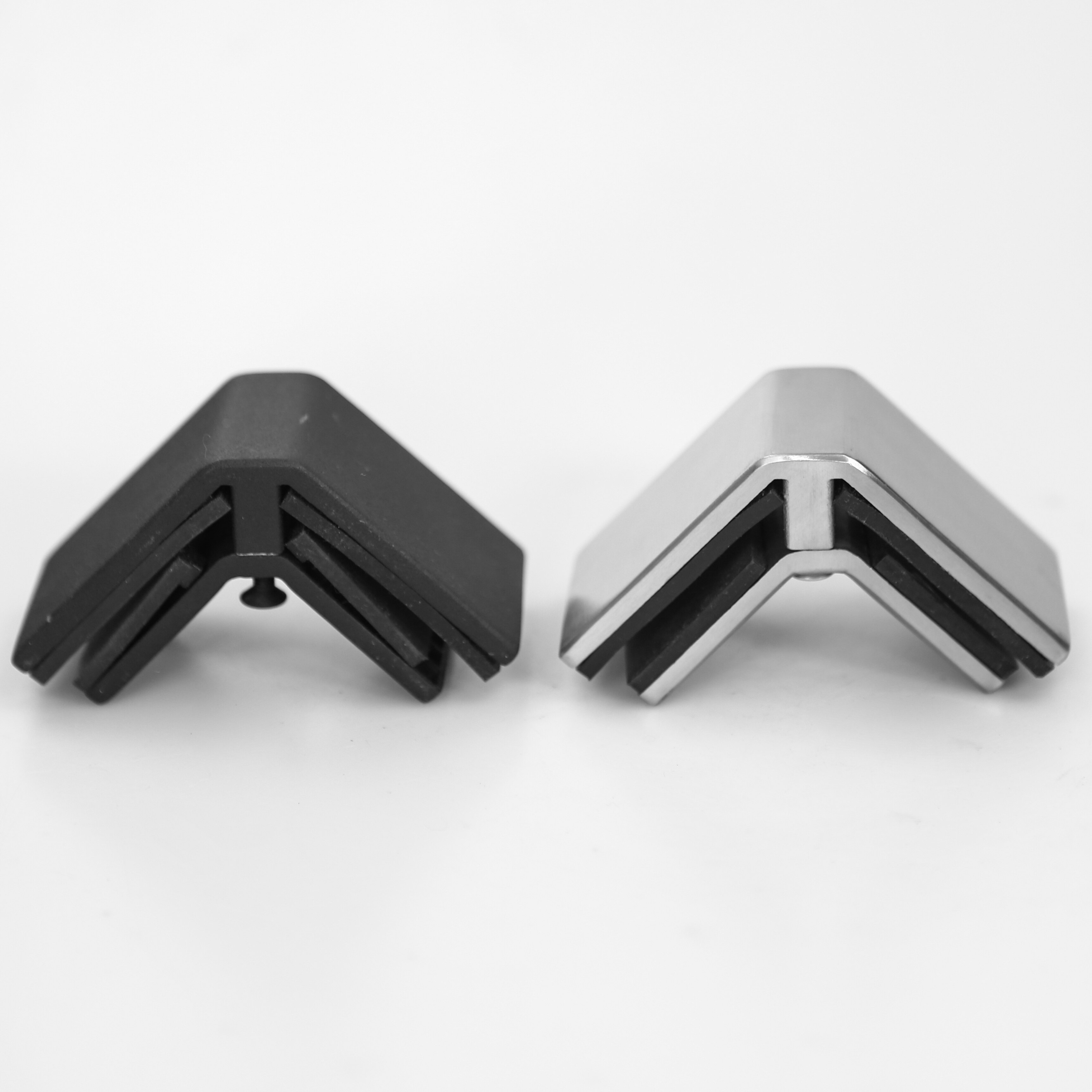 SS316 90 Degree Glass To Glass Corner Bracket