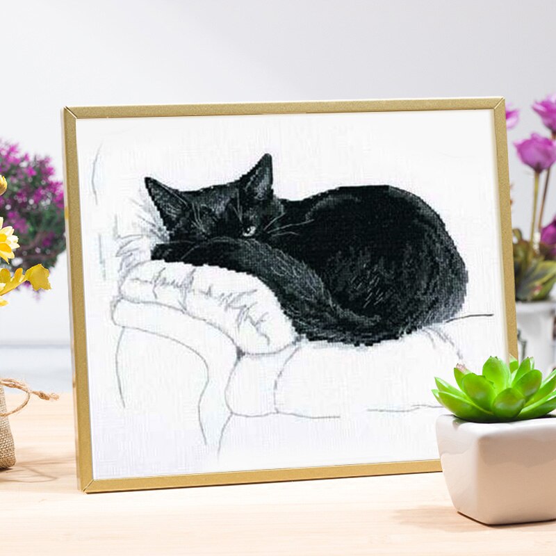 Paquet point de croix sur le canapé | Chat noir 18ct 14ct 11ct, tissu, fil de coton brodé couture