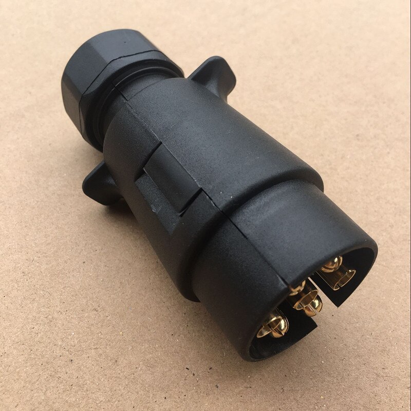 7 Pin trailer connector plastic round male plug
