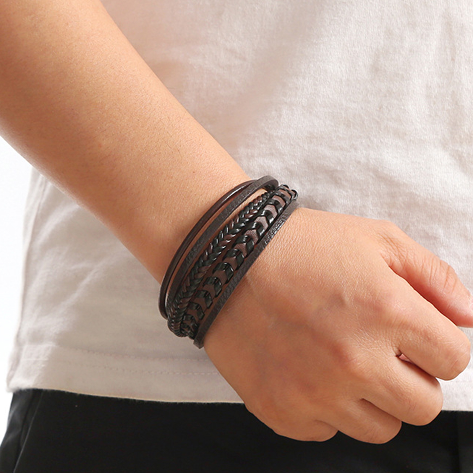 Pulseras trenzadas de cuero multicapa para hombre, brazaletes de cuerda con hebilla magnética hechos a mano, Masculino