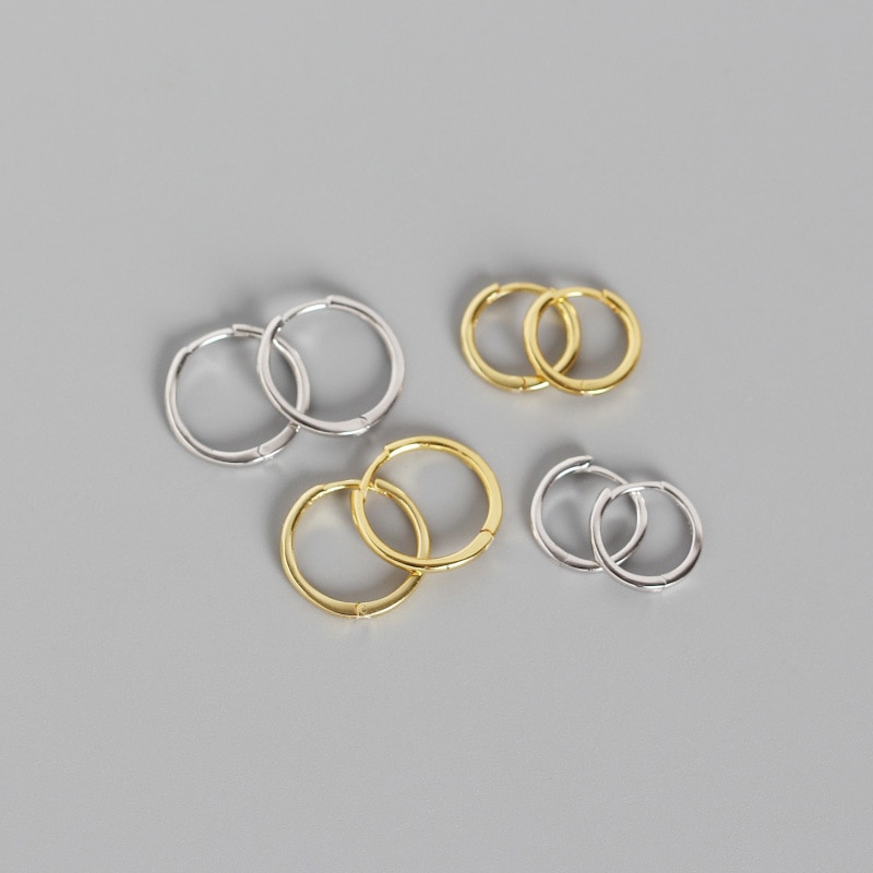 WTLTC 925 Sterling Sliver Tiny Huggie Hoop Earrings for Women Shiny Helix Cartilage Earrings Small Round Circle Hoops Earrings
