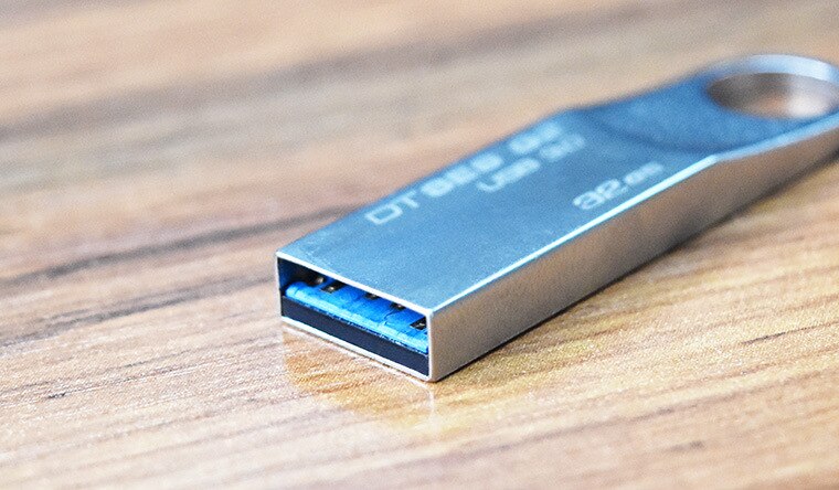 USB Flash Drive Usb2.0 Metal Flash Drive USB Flash Drive High Speed 8g16g USB Flash Drive 32g64g