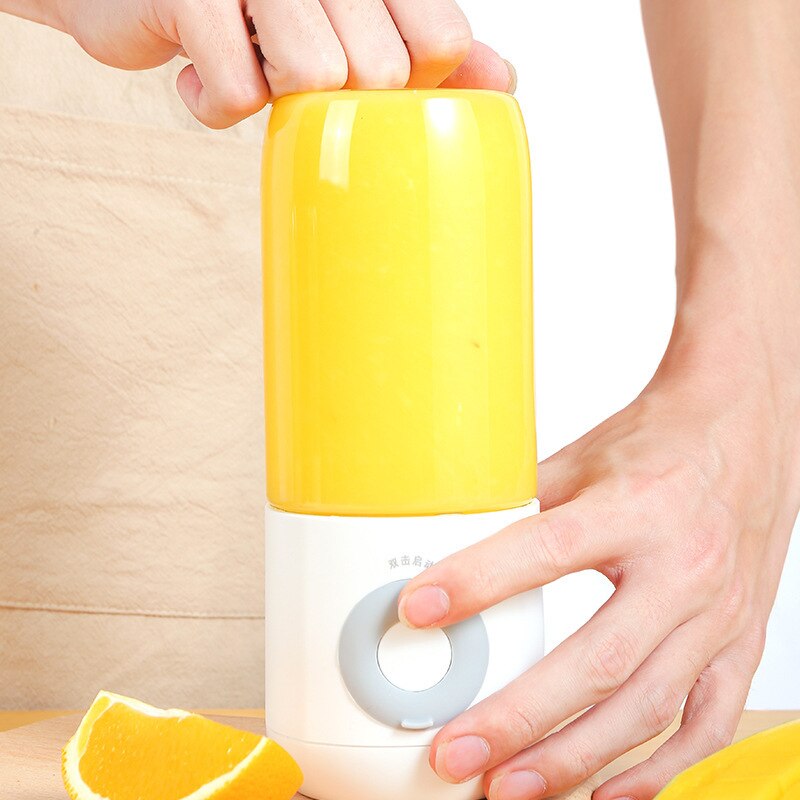 Portable Electric Blender USB Fruit Juicer Handheld Mixer Fruit Orange Lemon Squeezer Mini Juicer Machine Fruit Cup Kitchen Home