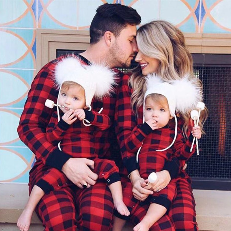 Julpyjamas familjepar pappa mamma och jag kläder mamma och dotter set mamma pappa son dotter bebis pyjamas kläder