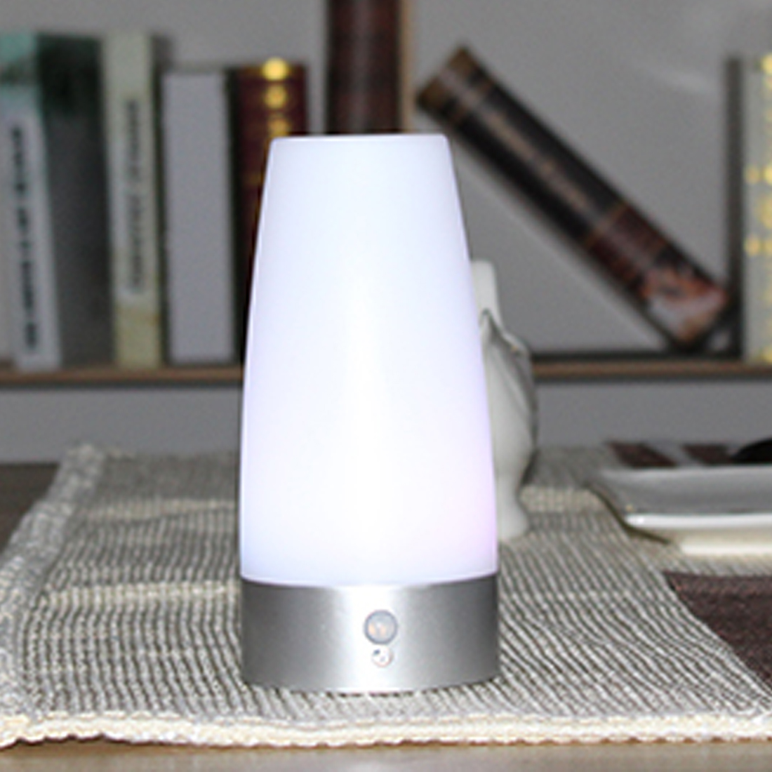 PIR Wireless led Motion Sensor Retro Bedroom Night Light Battery Powered LED Table Lamp Nightlight