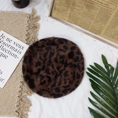 1pc Winter Warm Faux Wool Leopard Beret Women Girls French Artist Beanie Hat Cap Kawaii Leopard Flat Top Caps Warmers: 1pc Coffee