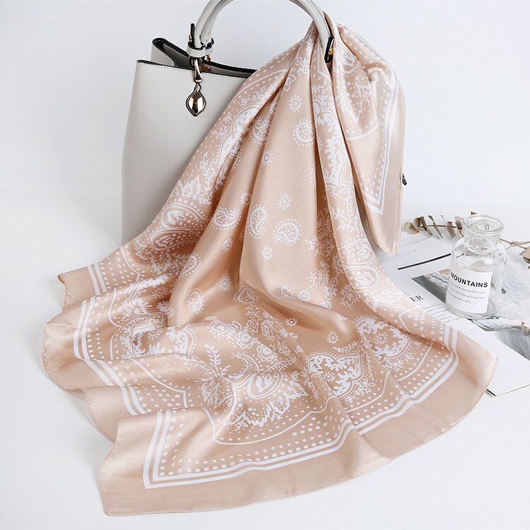 Hovedtørklæde damemærke luksus plaid print tørklæde hals silketørklæder 70cm firkantede sjaler og wrpas hår tørklæder bandana: B080-13